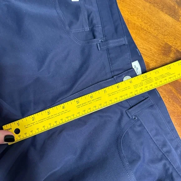 Peter Millar performance Classic Navy Chinos pants size 31/32 stretch 5 pocket